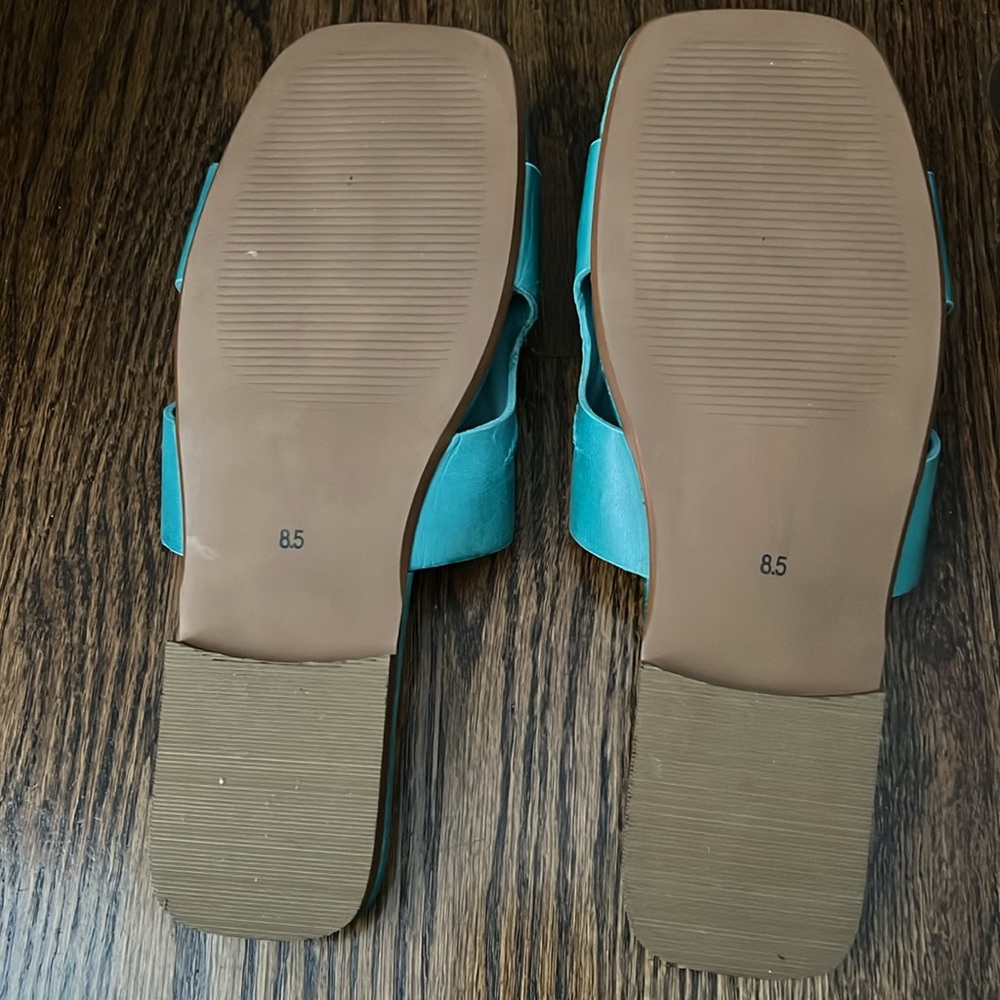 Seychelles Blue Sandals with Knotted Design Madhu Blue Leather 8.5 NIB - Picture 2 of 3